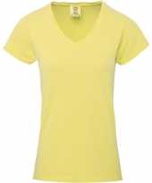 Geel getailleerde dames t shirt met v hals gele